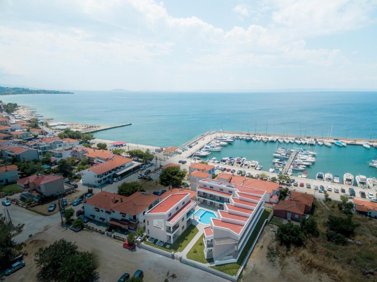Leon Villas Νικήτη Εξωτερικό φωτογραφία